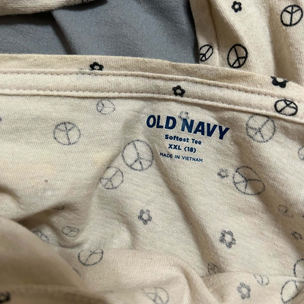 Old Navy Long Sleeve Tee XXL